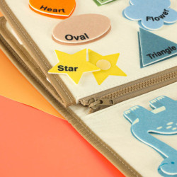 Senzorické zmyslové montessori manipulačné dosky dinosaurus prípad