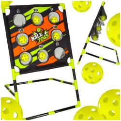 Obratnostná hra s hádzaním loptičky na cieľ