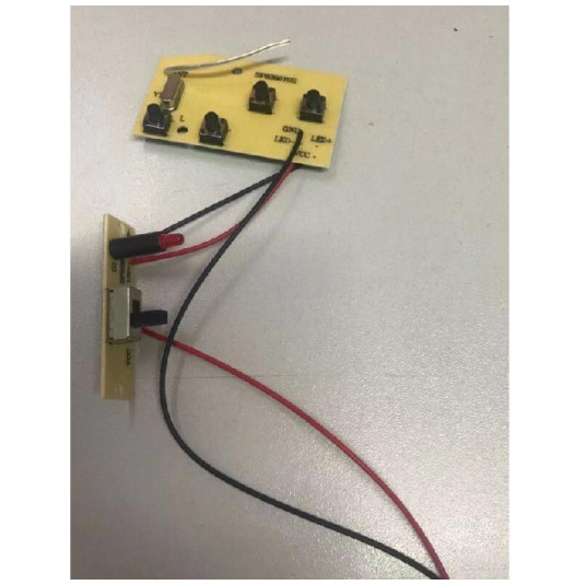 Časť RC Rock Crawler doska vysielača