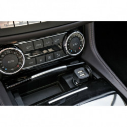 Zásuvka USB 12 / 32 V - Rýchlonabíjačka 2400 mA 2x USB